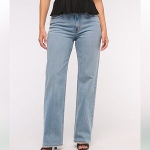 A&F Curvy Love 90s Relaxed Jeans